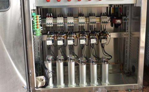 低壓電力電容器爆炸的原因是什么？